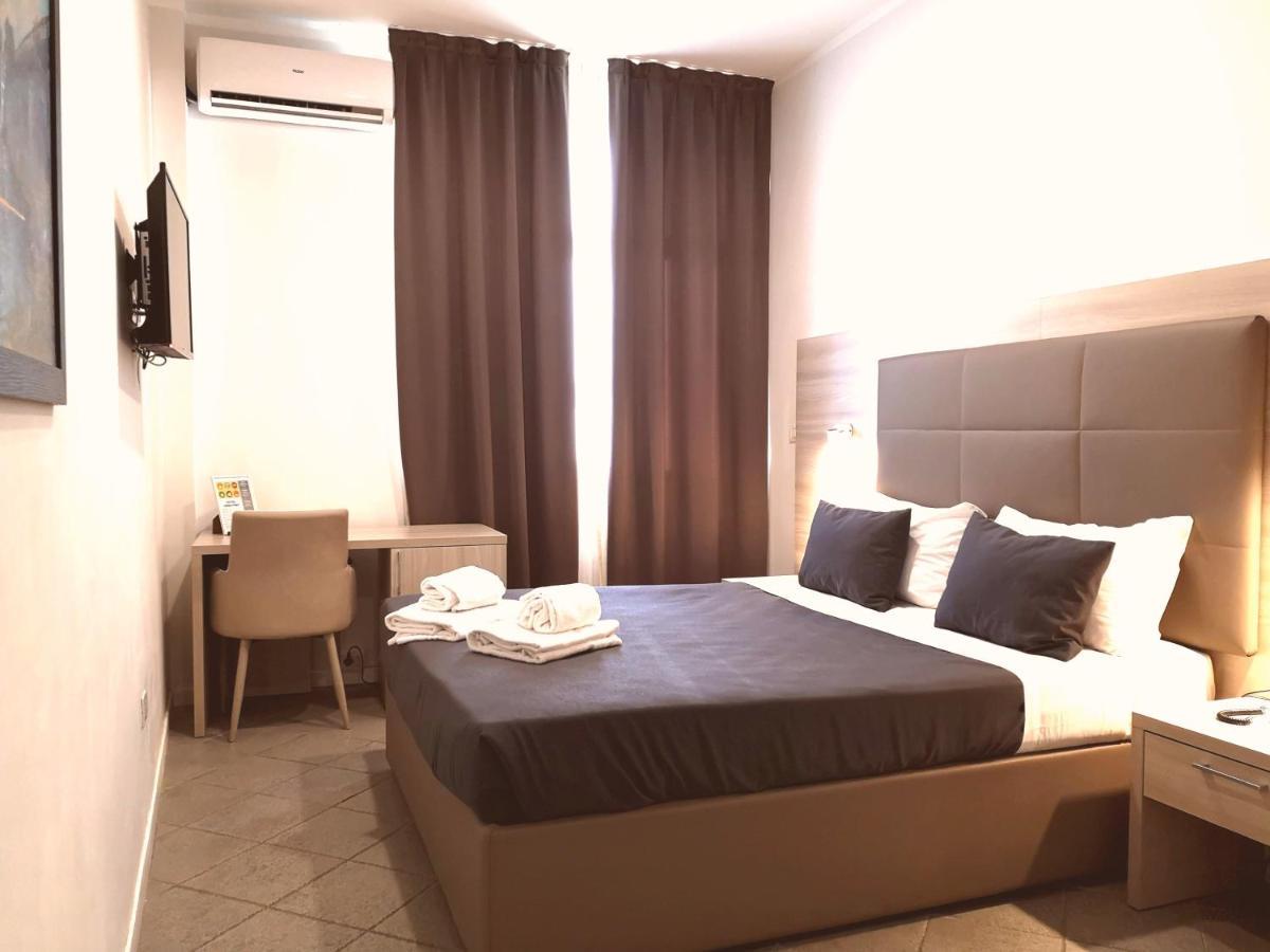 Academy Hotel Fiumicino Luaran gambar