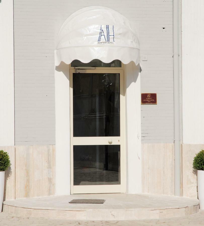 Academy Hotel Fiumicino Luaran gambar