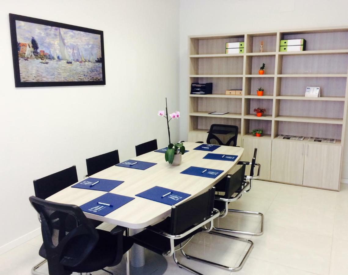 Academy Hotel Fiumicino Luaran gambar